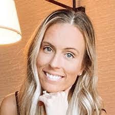 Carrie Grubaugh's Instagram, Twitter & Facebook