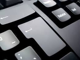 La parola italiana libro deriva dal latino liber.il vocabolo originariamente significava anche corteccia, ma visto che era un materiale usato per scrivere testi (in libro scribuntur litterae, plauto), in seguito per estensione la parola ha assunto il significato di opera letteraria. Windows Tastenkurzel 103 Shortcuts Im Uberblick C T Magazin