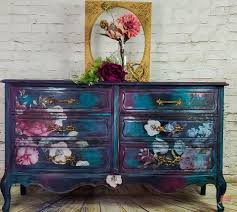 Pin By Lu On Fuℜni Uℜ Chest Of Drawers Dressers Furniture Painted Furniture Boho Furniture Painting Furniture Diy