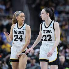 Caitlin Clark Reunites With Iowa Teammates In Adorable Video - The Spun