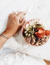 These days, it's common to see influencers touting their favorite new energy bar or superfood on instagram or youtube. Pinterest Livvyholt Food Health Food Healthy Snacks