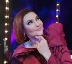 You don't have an instagram account? Ingat Tadi Mami Yang Bergambar Dengan Siti Sarah Cantiknya Dayini Netizen Berita Kopak Cc