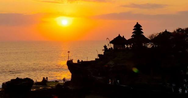 Sunset Beach Tanah Lot