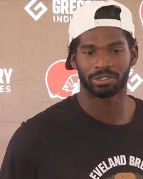 Browns rookie QB Shedeur Sanders is the only quarterback of the four (Kenny  Pickett, Joe Flacco, Dillon Gabriel) to not get 1st-team reps during the  first week of training camp. Sanders, who's