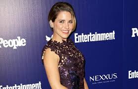 Age, parents, ethnicity, education sophia bush was born on july 8, 1982, in pasadena, california, the united states as sophia anna bush. This Is Why Sophia Bush Keeps Her Personal Life Private Entertainment Insidenova Com