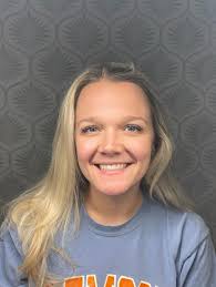 Get to know me a little more! 🤭 My name is Skyler Carter and I am a  licensed esthetician, licensed esthetic instructor and I just completed  nail school! I'm currently waiting on