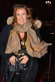 She is the daughter of singer marie laforêt. Lisa Azuelos Wikipedia