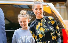 Leni klum, heidi klum'un kızı ve o zamanki ortağı olan formula 1 yöneticisi flavio briatore. Pin Auf Alle News Zu Stars Filmen Und Serien
