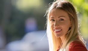 Famousfix profile for laura figueiredo including biography information, wikipedia facts, photos, galleries, news, youtube videos, quotes, posters, magazine covers, trailers, links, filmography. Laura Figueiredo Exibe Barriga De Gravida Tera Sido Traida Pelo Vestido