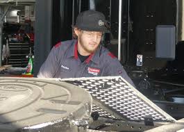 How Pickaway-Ross students are earning money and gaining experience