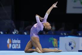 Artistic gymnastics is a discipline of gymnastics in which athletes perform short routines on different apparatuses, with less time for vaulting. Brasil Segue Com Confianca Na Ginastica Artistica Feminina