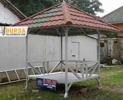 Saat lelah, petani akan keluar dari petak sawah dan menuju gubuk yang ada di tengah hamparan sawah. Gazebo Baja Ringan 2021 Model Dan Harga Terbaru