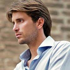 Internex Posed Men S Medium Layered Hairstyles Once it was made popular by a famous rock star juanes and still attracts everybody's attention.