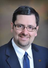 Jorge Ulises Mckenzie, Financial Advisor