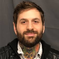 Andrew Witt : Artistic Skin Design & Body Piercing