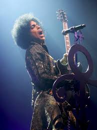 Chicago's downtown loop area acted as the setting for most of the show. Prince Reigns At The Fox In Busy Concert Year