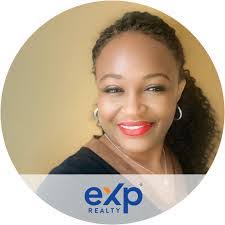 Rosie Ervin's Instagram, Twitter & Facebook