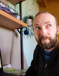 Tom Worsley's Instagram, Twitter & Facebook