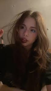 Olivia Lynes Singing