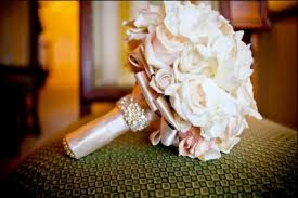 From wedding coordinator, bartenders, wait staff all were so helpful, friendly and professional. Fresh Custom Wedding Flowers Bridal Bouquets Milwaukee Bel Aire Flowers West Allis Wisconsin