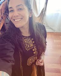 These girls do a banjo and fiddle duet you just have to see to believe.