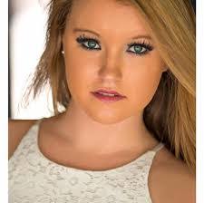 Jordan Nicole's Instagram, Twitter & Facebook