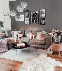 Decorate Your Living Room With These Inspiring Wall Ideas Black And White Portraits Designsforlivingroom Luxury Rooms Luxury Room Decor Living Room Designs