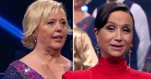 Som tjugoårig lovande dansare skadade petra mede ryggen och blev sjukskriven under många år. Suzanne Axells Arliga Ord Om Petra Mede Bakom Kulisserna I Let S Dance