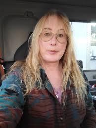 yall stay warm tonight enjoy the beautiful full moon, I'll be