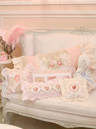 Le nostre pellicole si possono applicare su carta da parati ruvida e su mobili, vetro e legno. Cuscini Shabby Chic I Tessili In Stile Fillyourhomewithlove