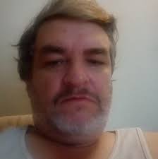 What can help with a bad reaction to hair dye