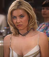 Gonna keep my promise, #thegirlnextdoor #love #romantic #couples  #elishacuthbert #emilehirsch #edit #explore #fyp