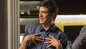 Mateus solano schenker carneiro da cunha (born march 20, 1981) is a brazilian actor. Mateus Solano Nega Retorno De Felix Para Tv Nem Que Chova Glitter