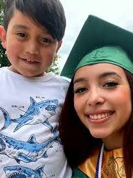 Alex Bustillos's Instagram, Twitter & Facebook