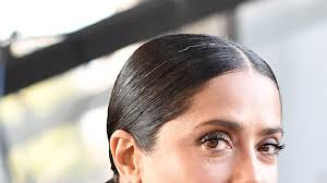 Salma hayek, however, recently dared to forgo a stylist's touch and share a photo of her natural hair texture on instagram. Salma Hayek S Latest Hair Transformation Involves A Blonde Wig Vogue