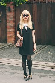 Ecrit Noir Sur Blanc Elegant Fashion Outfits Sophisticated Outfits Peter Pan Collar Dress