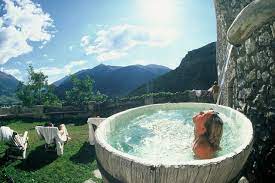 Grand hotel bagni nuovi e hotel bagni vecchi: Stabilimento Termale Bagni Vecchi Valdidentro