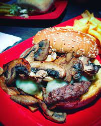 Mushroom Burger Red Robin Never Disappoints Yum Food Amazing Food Burger Recipes
