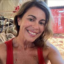 Hello everyone, I'm a para who works with K-2 autistic students, 10 in  total. We have 2 non-verbal student's who we have to constantly redirect,  especially when we have morning meetings and