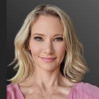 Melissa Broderick's Instagram, Twitter & Facebook