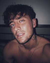 With bear, i have a strong feeling he's using it with coke and also drinking. Stephen Bear S Teen Girlfriend S Friends Concerned By 13 Year Age Gap Mirror Online