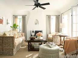 26 Ways To Pull Off A Clean White Living Room According To Designers Cottage Living Rooms Living Room White Cottage Decor