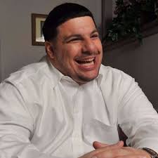 Easton school board's Pintabone resigns