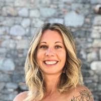 Michelle Pifer's Instagram, Twitter & Facebook