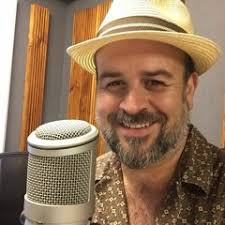 Stream Trini Barros Mil Pedazos by Trinidad Barros