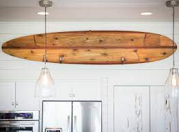 Accrocher planche de surf au mur. Deco Planche De Surf En 24 Idees Originales