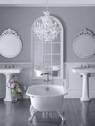 Come Arredare Il Bagno Con Il Grigio Bagno Grigio In Stile Shabby Chic Grey Bathroom In Shabby Chic St Feminine Bathroom Chic Bathrooms Beautiful Bathrooms