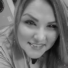 I am Looking to find my old friend Robin Short,later to be Robin Simpson i  believe Would anybody know Where She She may be Now ?