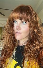 Laura Stith's Instagram, Twitter & Facebook