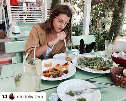 When we had the opportunity to chill with calu rivero as she got ready for. 14 Mil Me Gusta 46 Comentarios Calu Rivero Lacalurivero En Instagram Repost Ritadelvallem With Repostapp A Food Chocolate Fondue Chocolate
